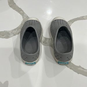 Native Grey Size 11!